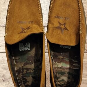The Bradford Exchange U.S. Army Pride Men's Faux Suede Moccasin - Size 12
